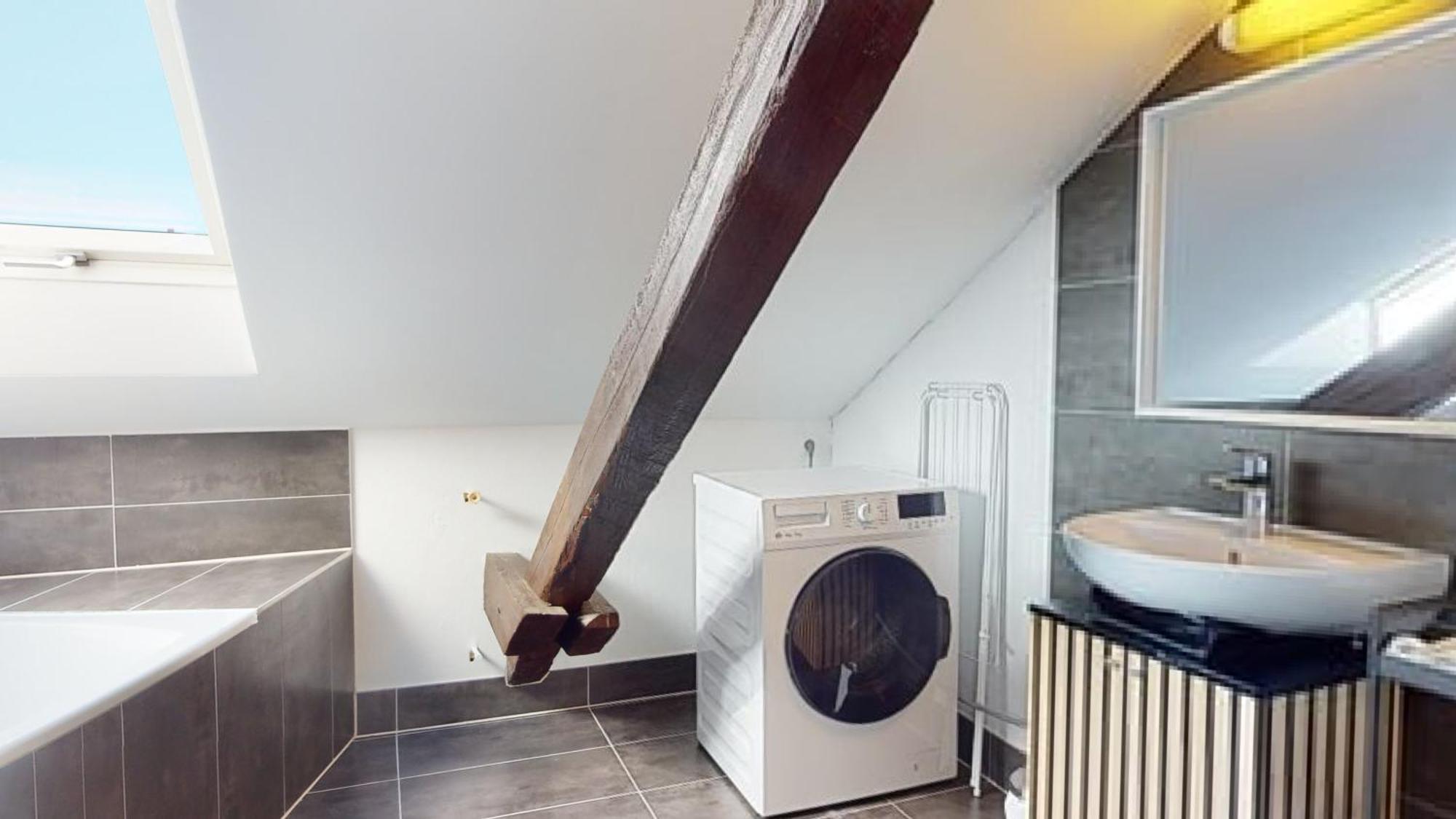 Le Cocon Colmarien - Proche Centre Ville Et Gare - Stationnement Gratuit - 10 Personnes Bagian luar foto